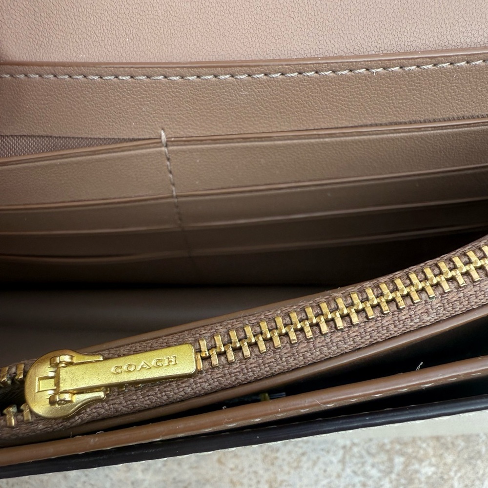 Coach Bea Crossbody - Picture 14 of 16